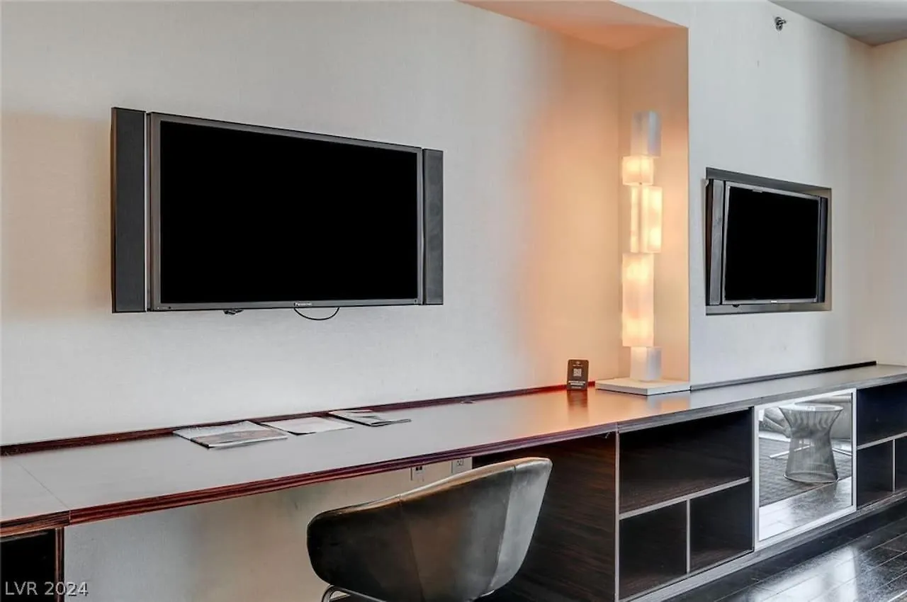 Penzion Stunning Escape Top Floor Strip-View Studio 31316 Las Vegas USA