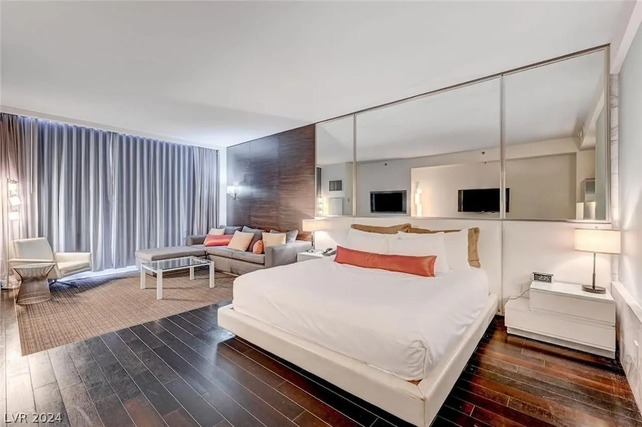 Stunning Escape Top Floor Strip-View Studio 31316 ラスベガス 0*,  米国